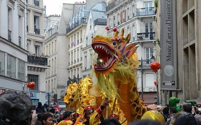 Париж масштабно отпразднует Китайский Новый год