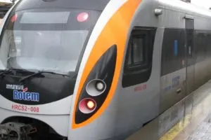 Ламбаль. Подозрительный пакет в поезде ТЕР РеннБрест эвакуированные путешественники