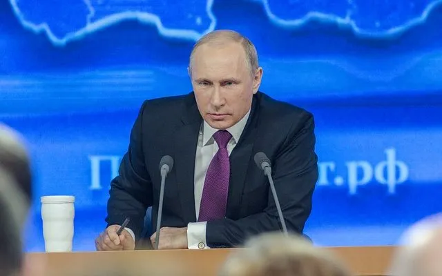 Путин приедет в Париж на нормандский саммит