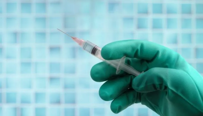 Во Франции началась кампания по вакцинации населения