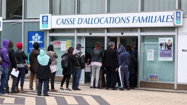 CAF - Помощь и Пособия во Франции (+33) - PrivetFrance.com